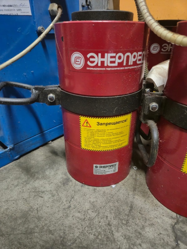 Домкрат ДП50Г150