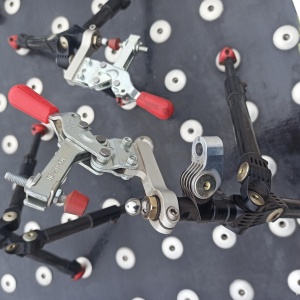 модульные приспособления с зажимными устройствами для 3D проектирования в пространстве от компании TETRAFIX AB