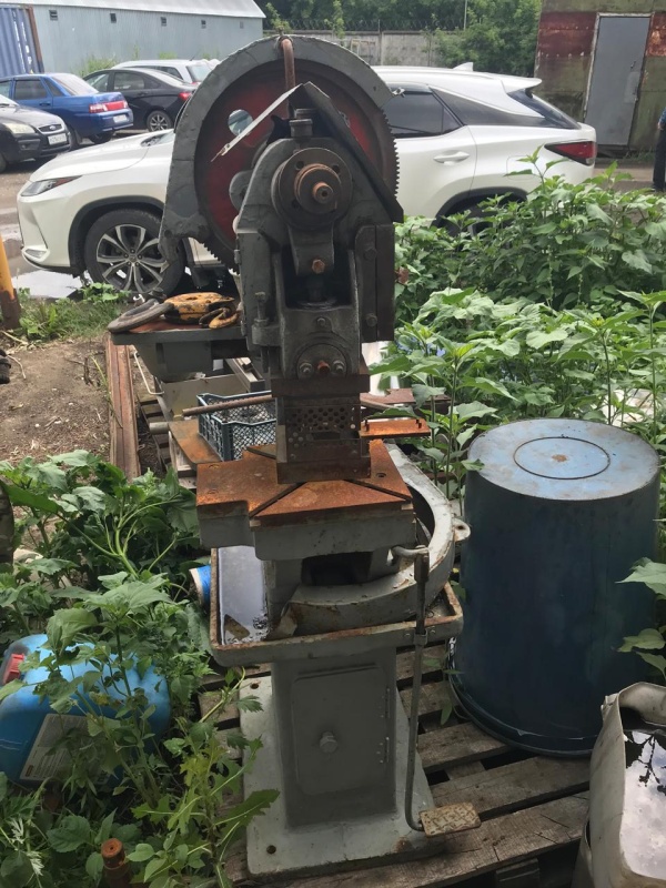 Пресс экцентриковый 3,5 тн. усилие