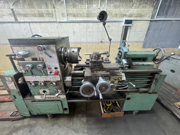 Токарно-винторезный станок SN-401