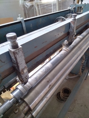 Картонорезательная машина ткр-120 Машина для роспуска картона на полосы