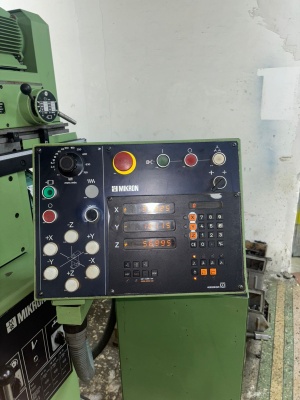 Универсальный фрезерный станок с УЦИ Mikron WF3SA