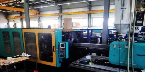 термопластавтомат LOG 500-A8. Бронированные шнек и цилиндр