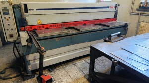 Механические гильотинные ножницы DURMA MS 2504