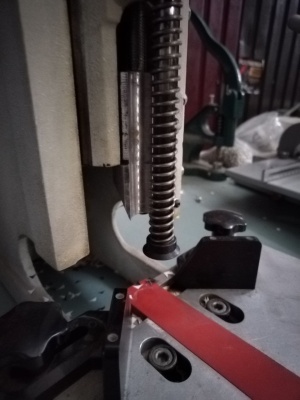 Обрезчик углов (углорез)