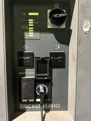 Фрезерный обрабатывающий центр