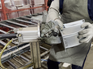 Пневматический пуклевочный инструмент PRESS-STEEL®