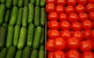 Иранские овощи и фрукты оптом