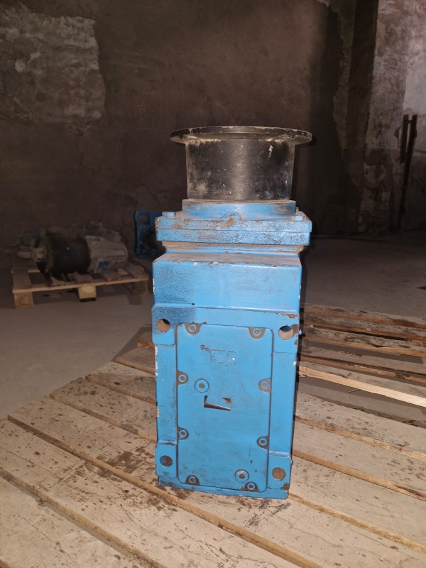 Мотор-редуктор LENZE