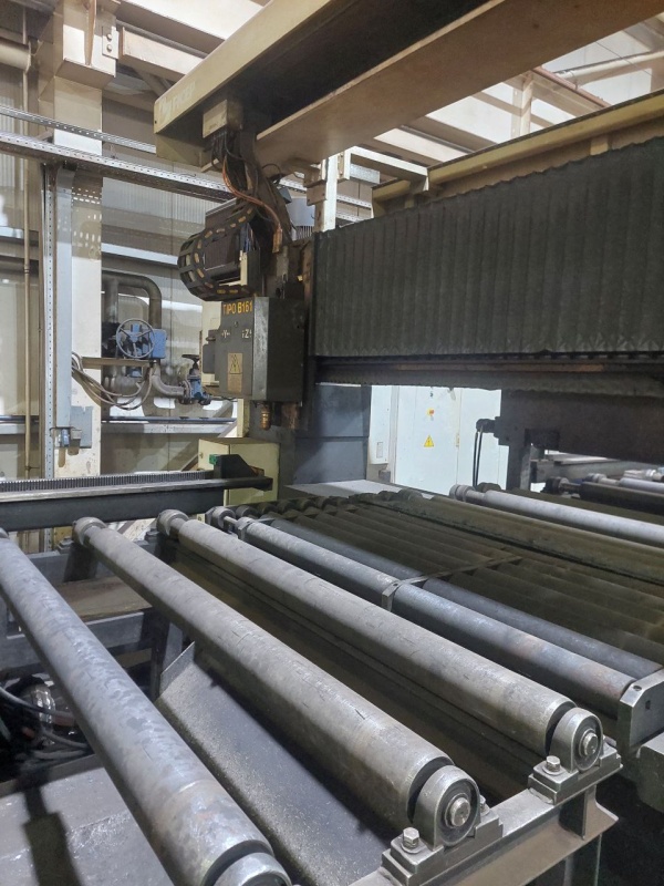 Линейка TIPO C с чпу для пробивки, сверления, термической обработки