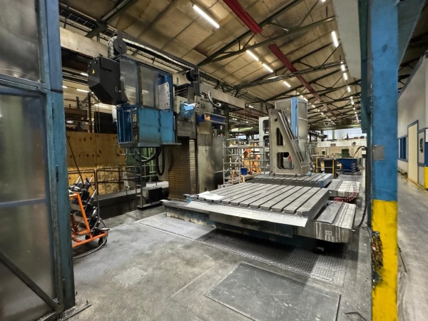 Фрезерный станок с ЧПУ Zayer 30 KCU