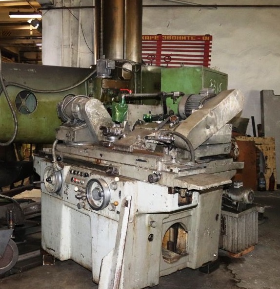 Круглошлифовальный станок 3Е12