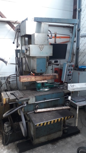 Вертикально-фрезерный 6520Ф336 (стол: 630 * 250 мм)