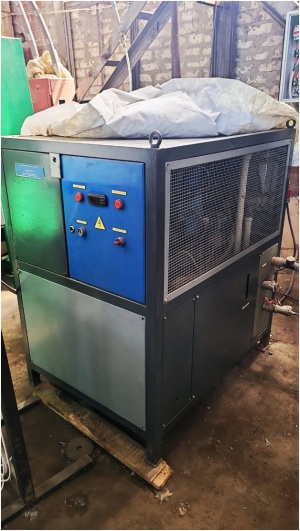 Экструзионно-выдувная машина Chodos 04141, модернизированная