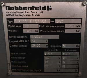 Вертикальный термопластавтомат 200 т. 470 гр