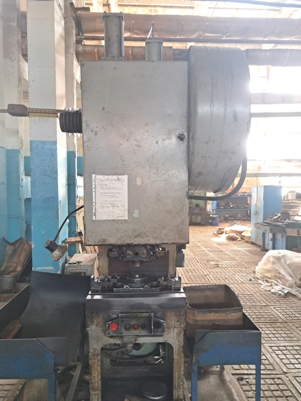 Кривошипный пресс 63 тонны КД2128К