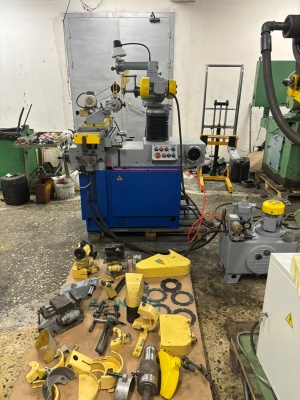 Универсально-заточной станок 3Е642Е