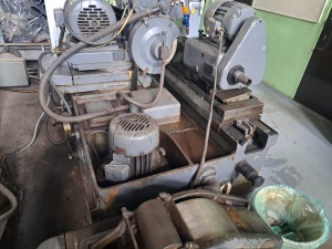 Универсальный круглошлифовальный станок Mitsui Seiki MUG 25-50