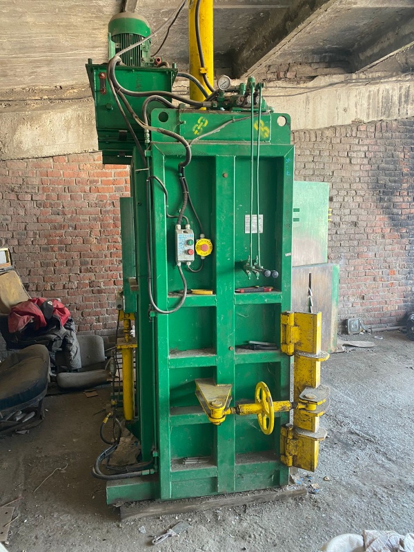 Вертикальный пресс Фаворит-30