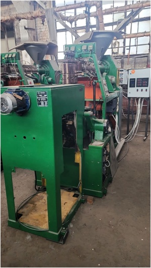 Экструзионно-выдувная машина Chodos 04141, модернизированная