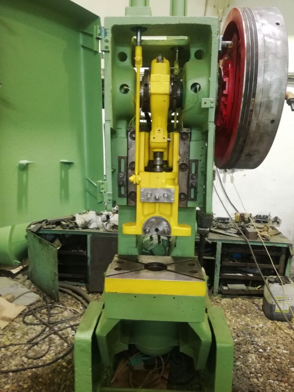 Пресс кривошипный К2324