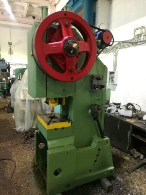 Пресс кривошипный К2324