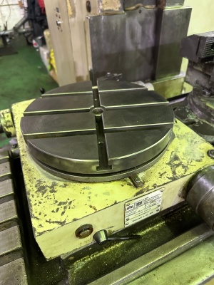 Вертикальный фрезерный станок Heckert FSS 400 v2 (аналог 6т13)