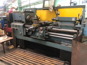 Токарно-винторезный станок МК6056