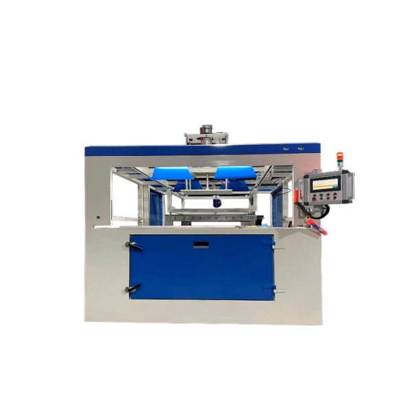 Вакуум-формовочная машина ZW1816