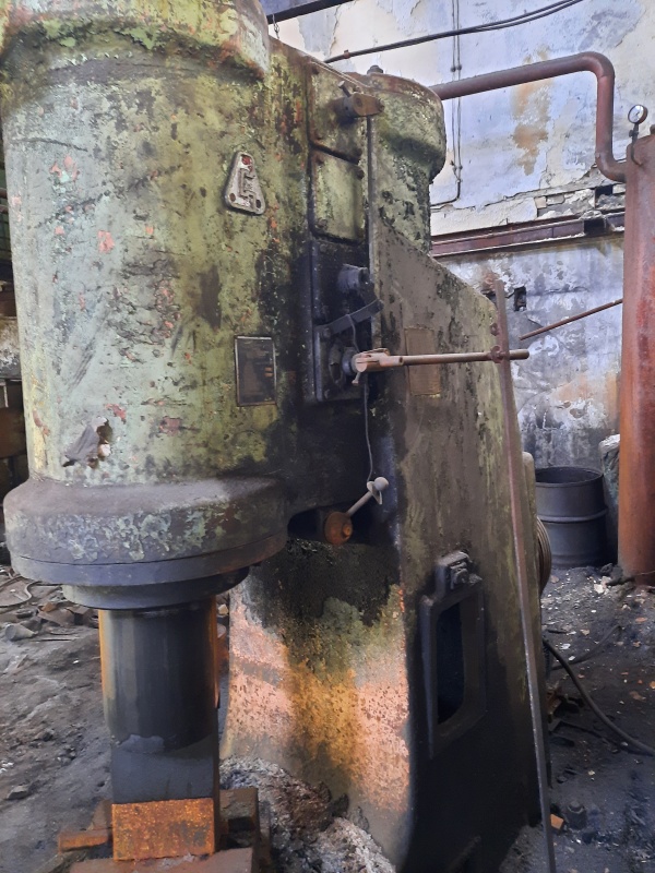 Молот ковочный М4136