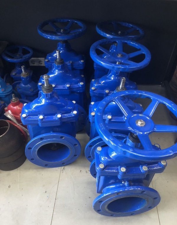 задвижки краны шаровые затворы отводы фланцы AVK VAG HAWLE TALIS Flow Flow и другое можно по Всей России по 1шт состояния бу новые раз