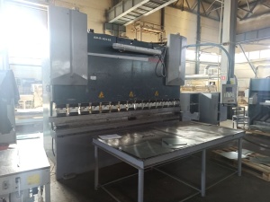 Листогибочный пресс с ЧПУ Durma AD-R 30135 (135 тонн)