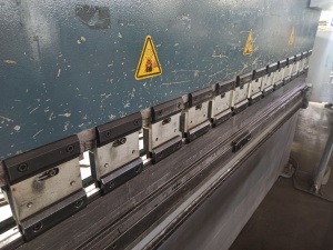 Листогибочный пресс с ЧПУ Durma AD-R 30135 (135 тонн)