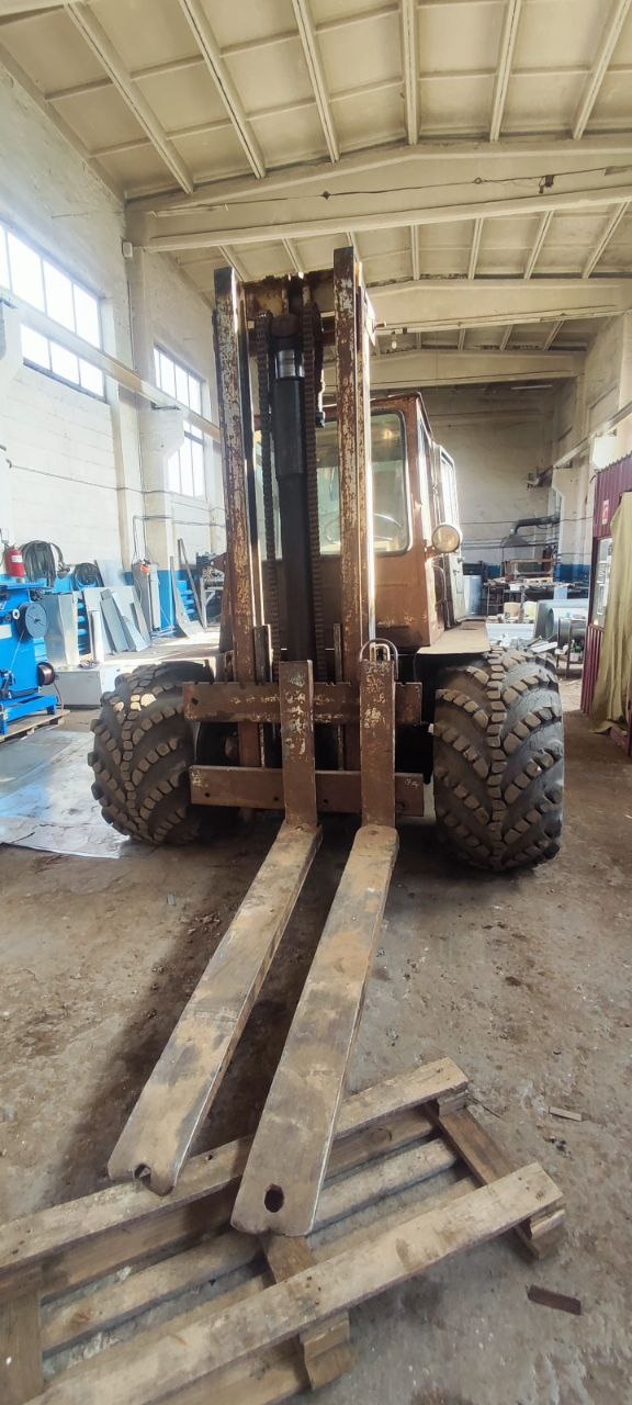 Львовский погрузчик