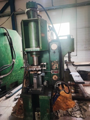 Пресс гидравлический одностоечный п6324б