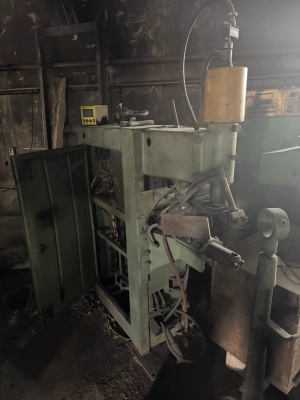 Машина контактной сварки МТ 1610