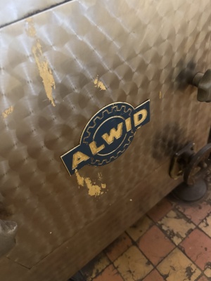 Линия розлива во флаконы