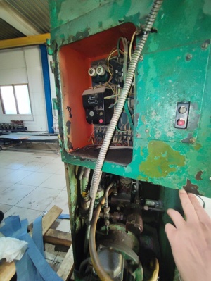 Пресс гидравлический одностоечный П6324