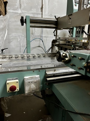 Координатный станок для клея TF-380B