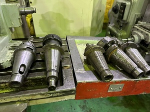 Вертикальный фрезерный станок Heckert FSS 400 v2 (аналог 6т13)