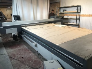 Ультрафиолетовый планшетный принтер Docan M10