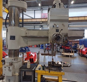 2А554 радиально-сверлильный станок