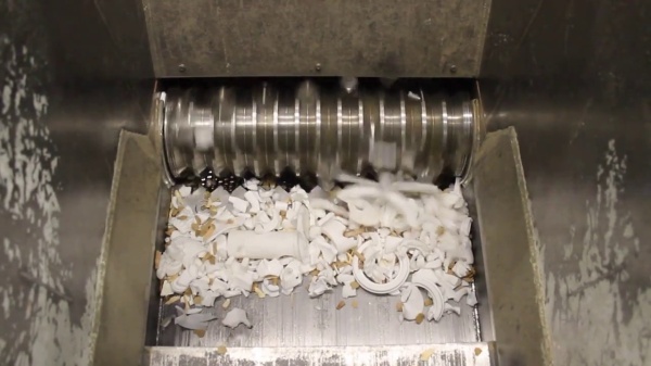 Оказываем качественные услуги по переработке полимерных материалов