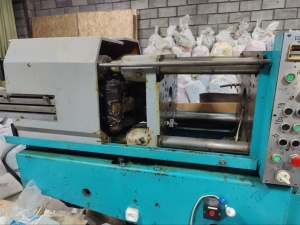 Термопластавтомат ДЕ 3330Ф1