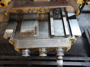 Вертикально-фрезерный FSS400