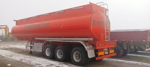 Полуприцеп-цистерна SHENGRUN SKW9402GYYA объём 36м3, для перевозки светлых нефтепродуктов