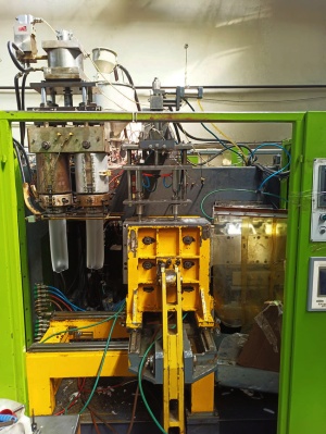 Экструзионно выдувная машина Kingswel PGB 12L