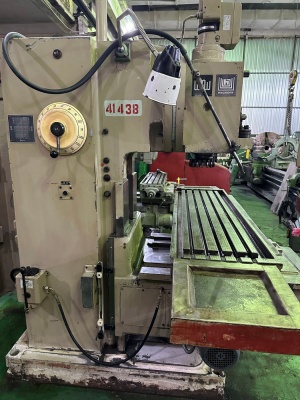 Вертикальный фрезерный станок Heckert FSS 400 v2 (аналог 6т13)