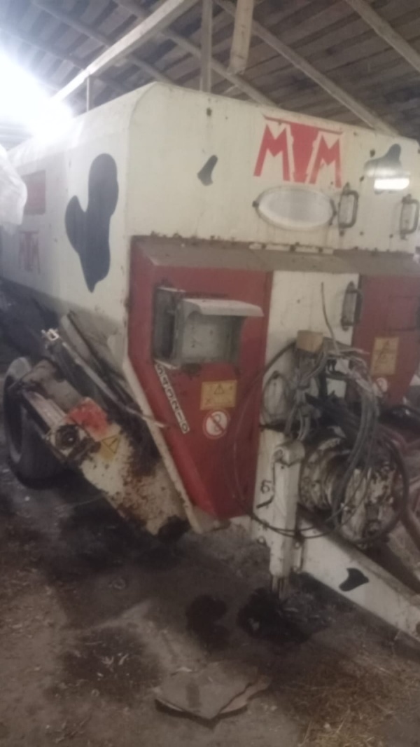 Автоматическая раздача кормов gilioli