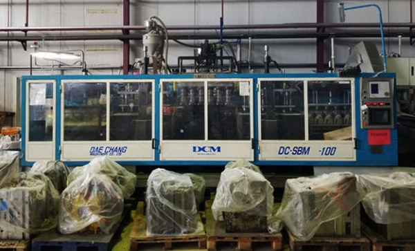 Экструзионно выдувная машина DC-SBM 100. Изделия 0.5 л-10 л